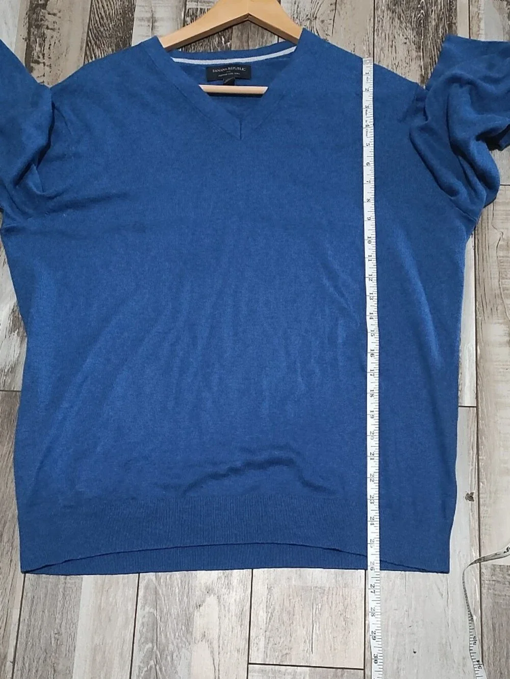 Banana Republic Men's V-Neck Crewneck Sweater in Royal Blue